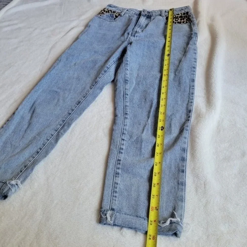 Princess Polly Leopard Pocket Raw Hem Cropped Jeans Size US 4 - Picture 4 of 9